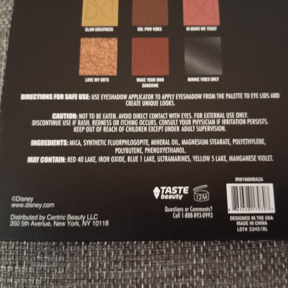 Disney's Minnie Mouse Eyeshadow Palette - Picture 4 of 9